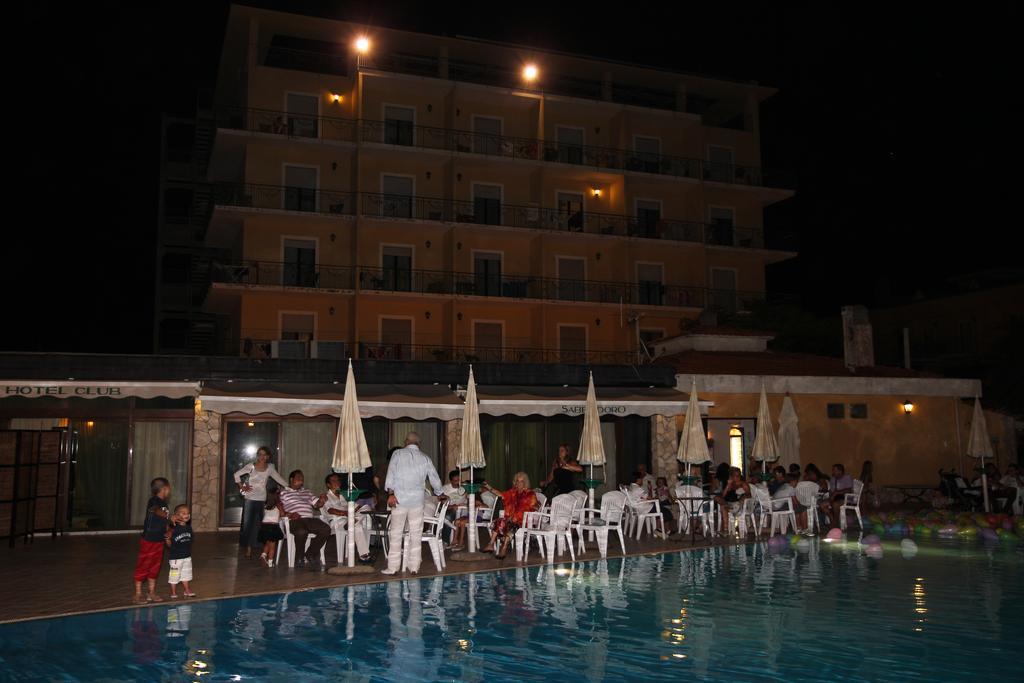 Hotel Club Sabbiadoro バッティパーリア エクステリア 写真