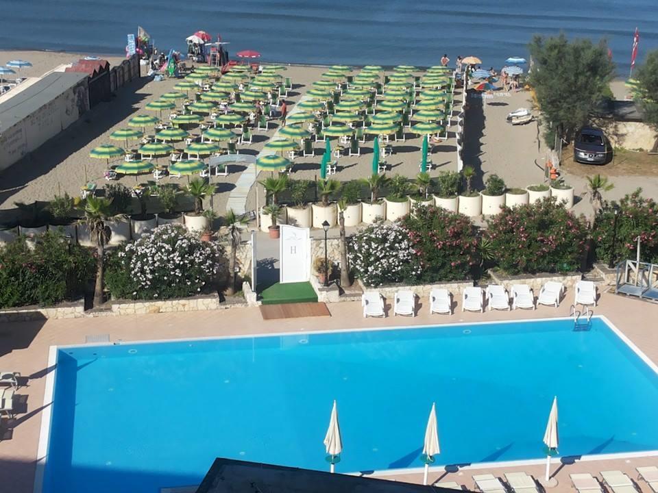 Hotel Club Sabbiadoro バッティパーリア エクステリア 写真
